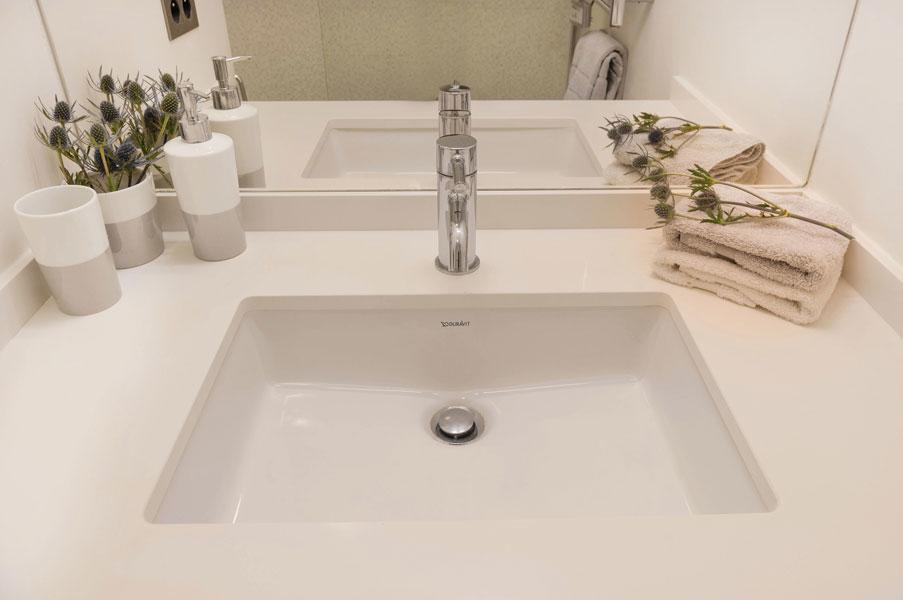 Two Bedroom Luxury Apartment - Balcony With View Of Notre Dame Paris Exterior photo